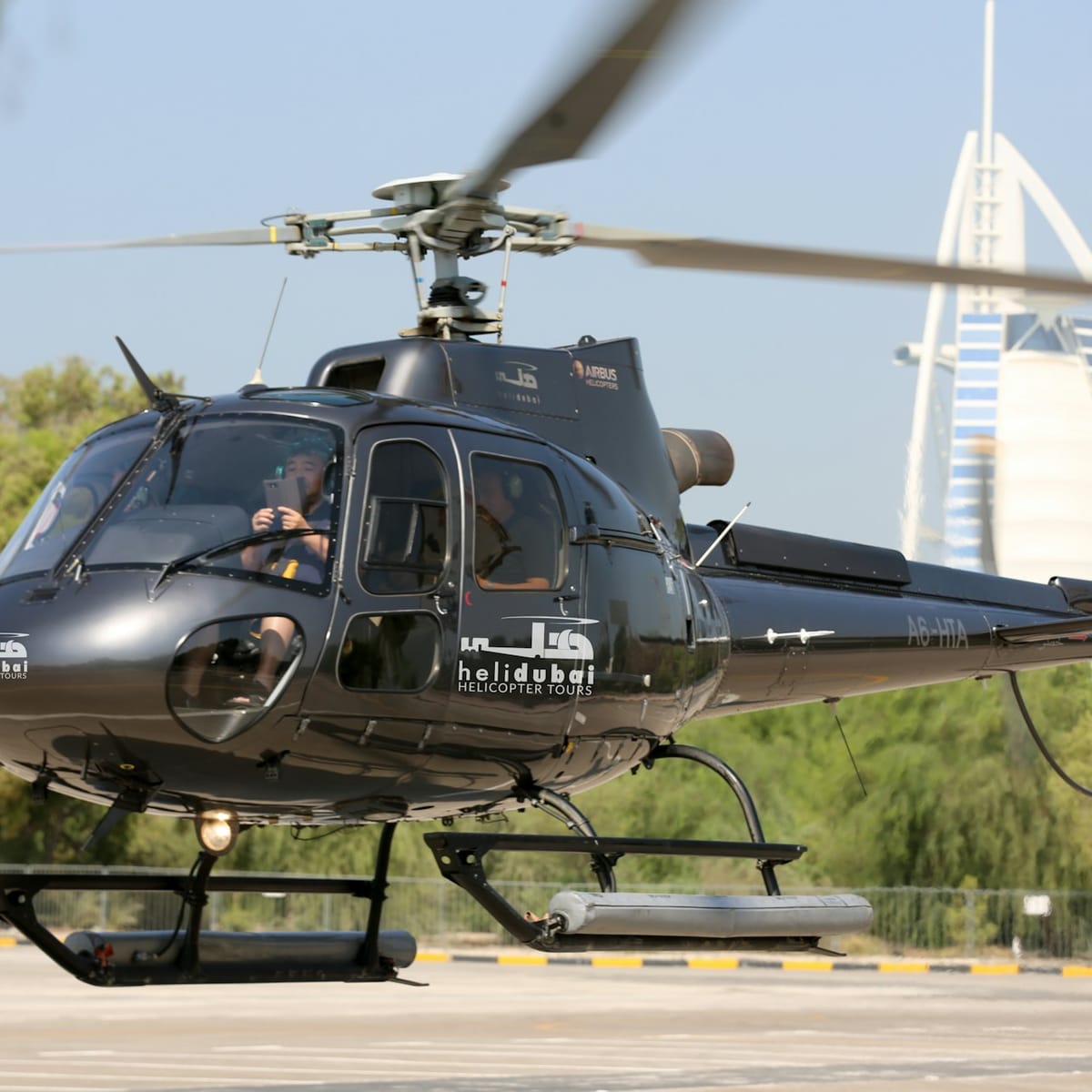 dubai-helicopter-ride-22-min-vision-tour_1